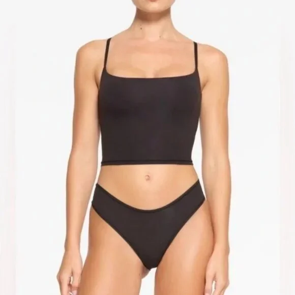 NWT SKIMS Fits Everybody Cropped Cami in Onyx - Picture 3 of 16